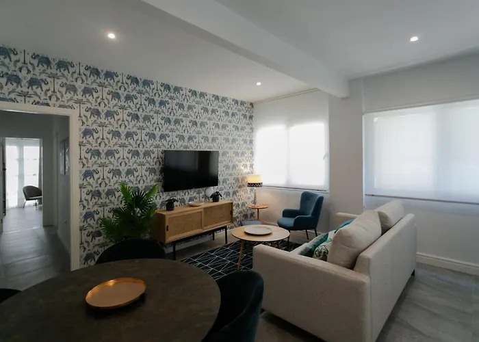 Lujoso Apartamento Con Piscina Compartida 2